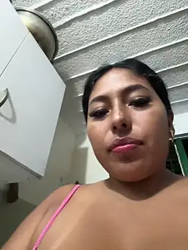Watch emmyjhonson07 live on EroticFlix - High definition streams