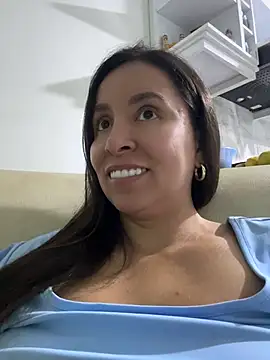 Watch emely_sexx20 live on EroticFlix - High definition streams