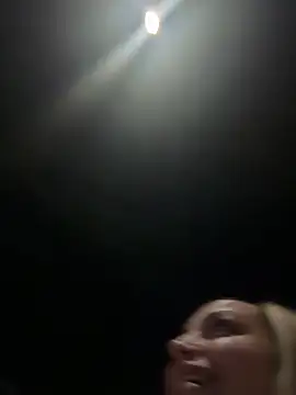 Noeliagglow webcam