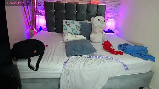 mia_girl07 webcam