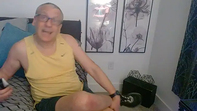 BlameItOnJunior webcam
