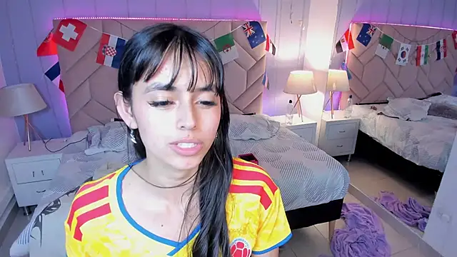 Watch Eimy_Blaze live on EroticFlix - High definition streams
