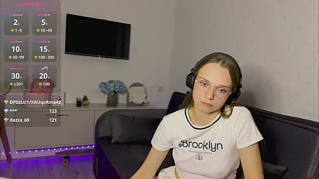 Watch AmyYammy live on EroticFlix - High definition streams