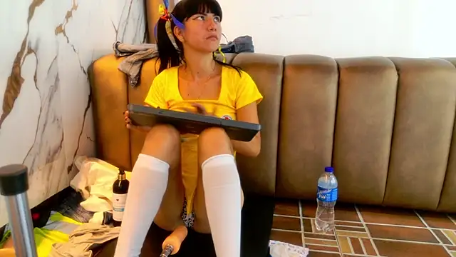 MiaCortes_ webcam