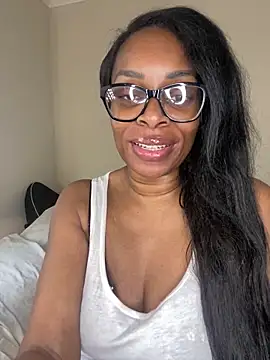 CaliBabiethe1 webcam