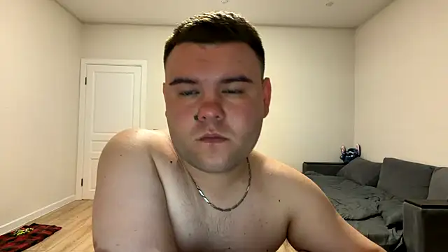 Shein_gray webcam