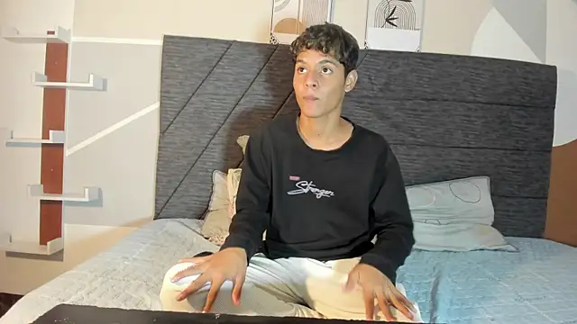 nico_vega webcam