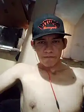 Cloud0nMycock webcam