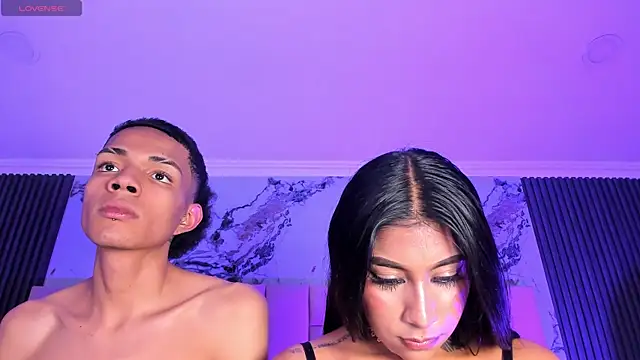 candyandmarilyn (G teen) - put 2 fingers in the pussy