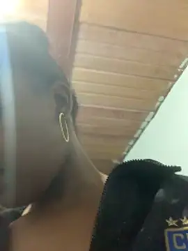 ayla-0 webcam