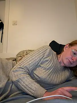 jannis1992 (F young) - Supries me use menu