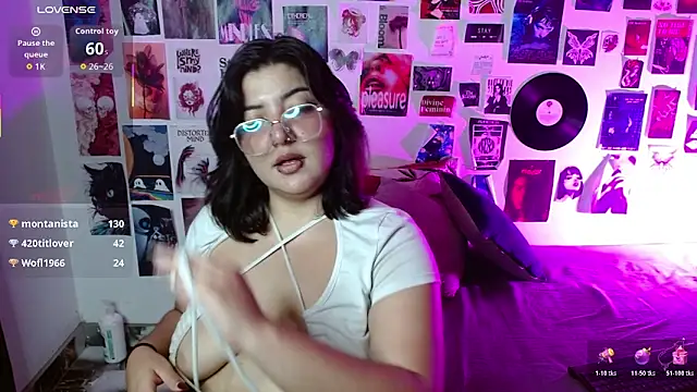 roxy_f_w - Roxy_f_w's free webcam - UK Sex Cams