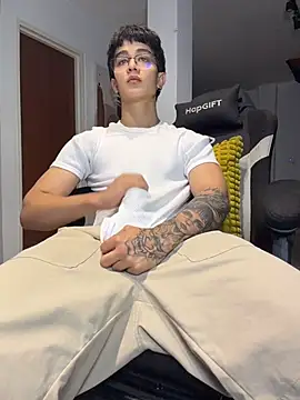ajordanR webcam