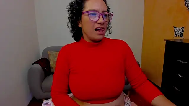 scarlet_wet webcam