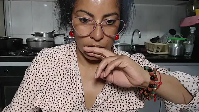 Watch kateleyagrey live on EroticFlix - High definition streams