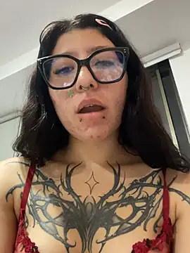 MennaLee_ webcam