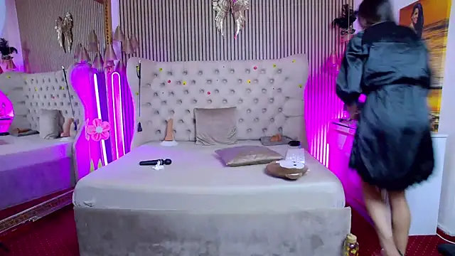 PlayfulShow live cam room