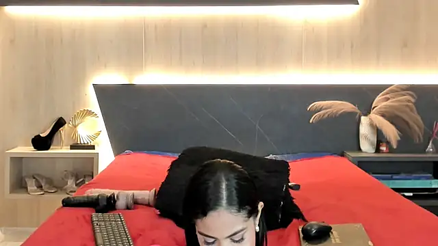 LorenaVarga webcam
