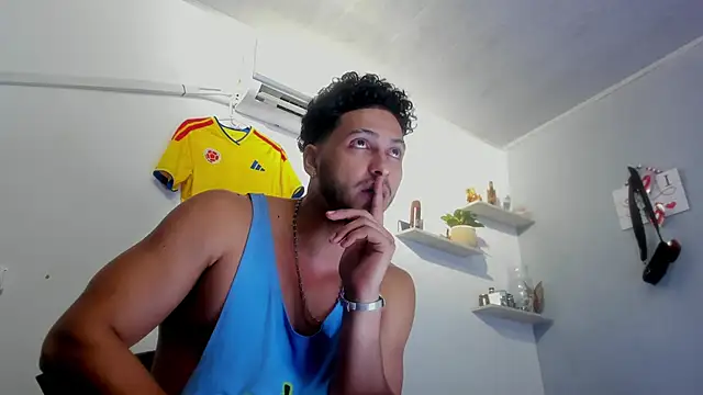 Kris_Khalifa69 live cam on StripChat