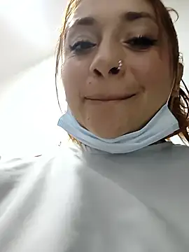 mariana-94 (F young) - I play with my boobs in the hospital 🤭