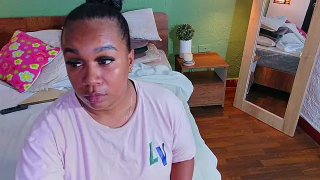dannaahbrown (F young) - touch my butt and spank me