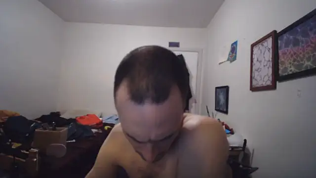 JohnnyMoves webcam