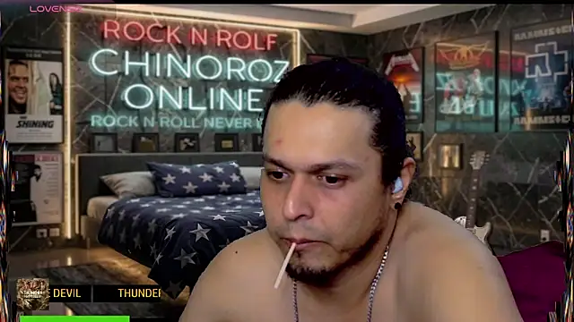 chino_roz webcam
