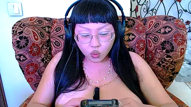 Watch pikpikpikachu live on EroticFlix - High definition streams