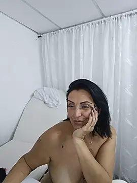 zullyxhot webcam