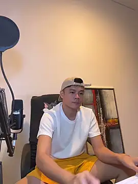 clarkdangerous live cam on StripChat