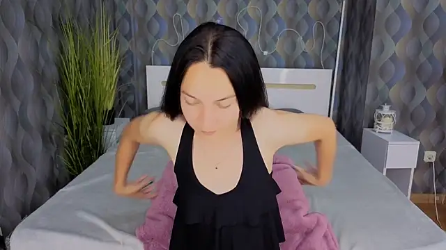Yr_Shy_Bae webcam