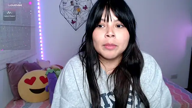 EllieMoonX webcam