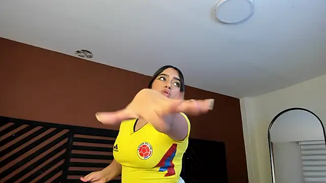 luna_cute__ live cam on StripChat