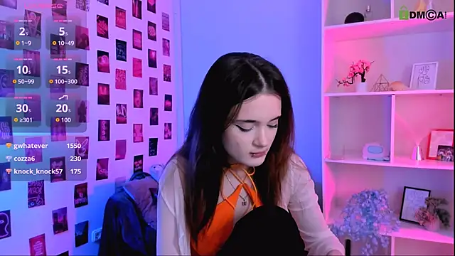 liana_kisses webcam