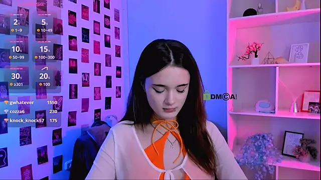 liana_kisses webcam