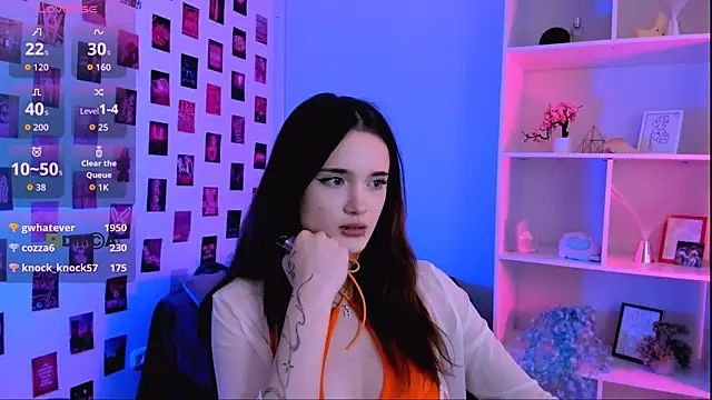 liana_kisses webcam