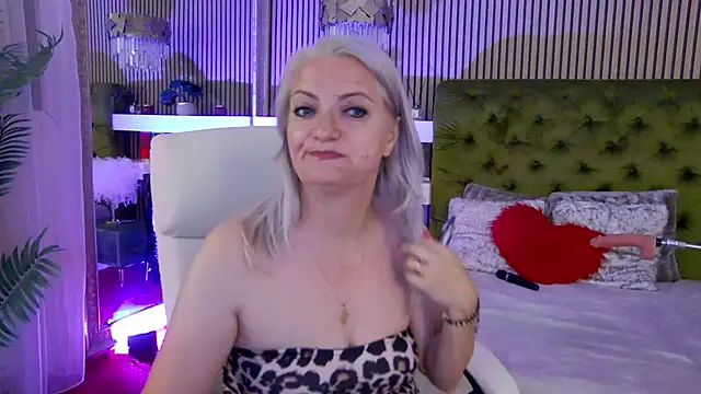 LadyTouch webcam
