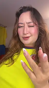 Watch CelesteValencia live on EroticFlix - High definition streams