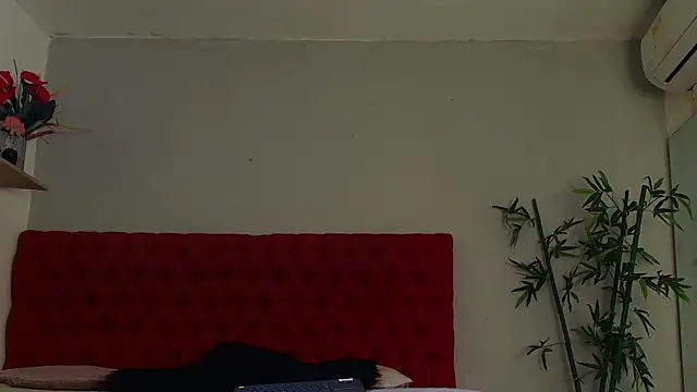 Watch cristina_aznar1 live on EroticFlix - High definition streams