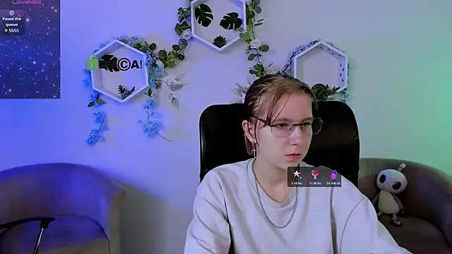 gloria_bubble webcam