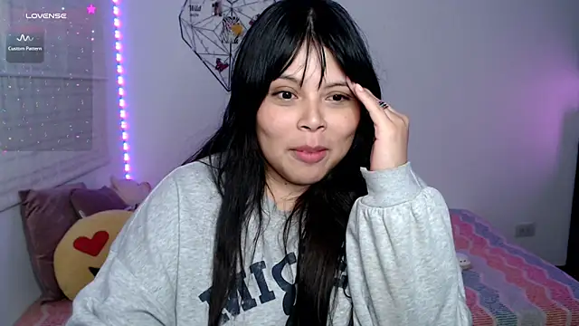 EllieMoonX webcam