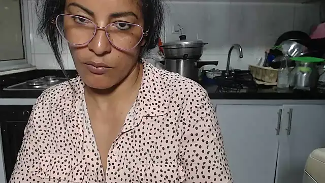 Watch kateleyagrey live on EroticFlix - High definition streams