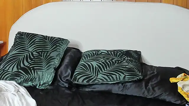 Camila_Foxy webcam