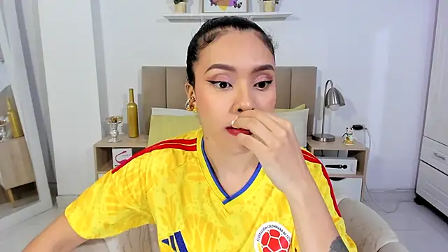 Zoe_Gruber webcam