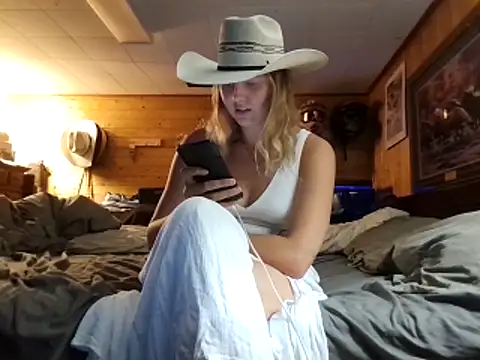 Ryan_and_Aurora webcam
