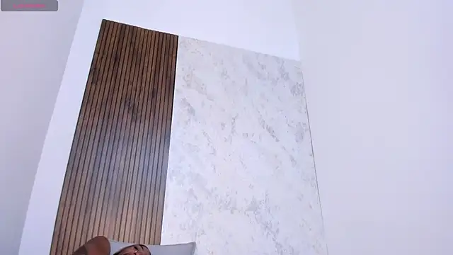 Mistt_Mia webcam