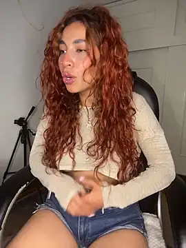PrettyChloe_ webcam