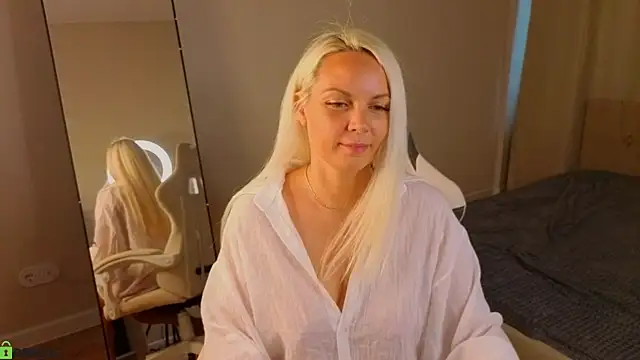 April_Nelson webcam