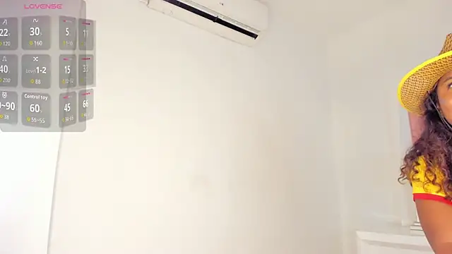 LaylaRhodes webcam