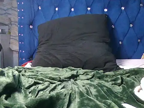 pretty_boobies webcam